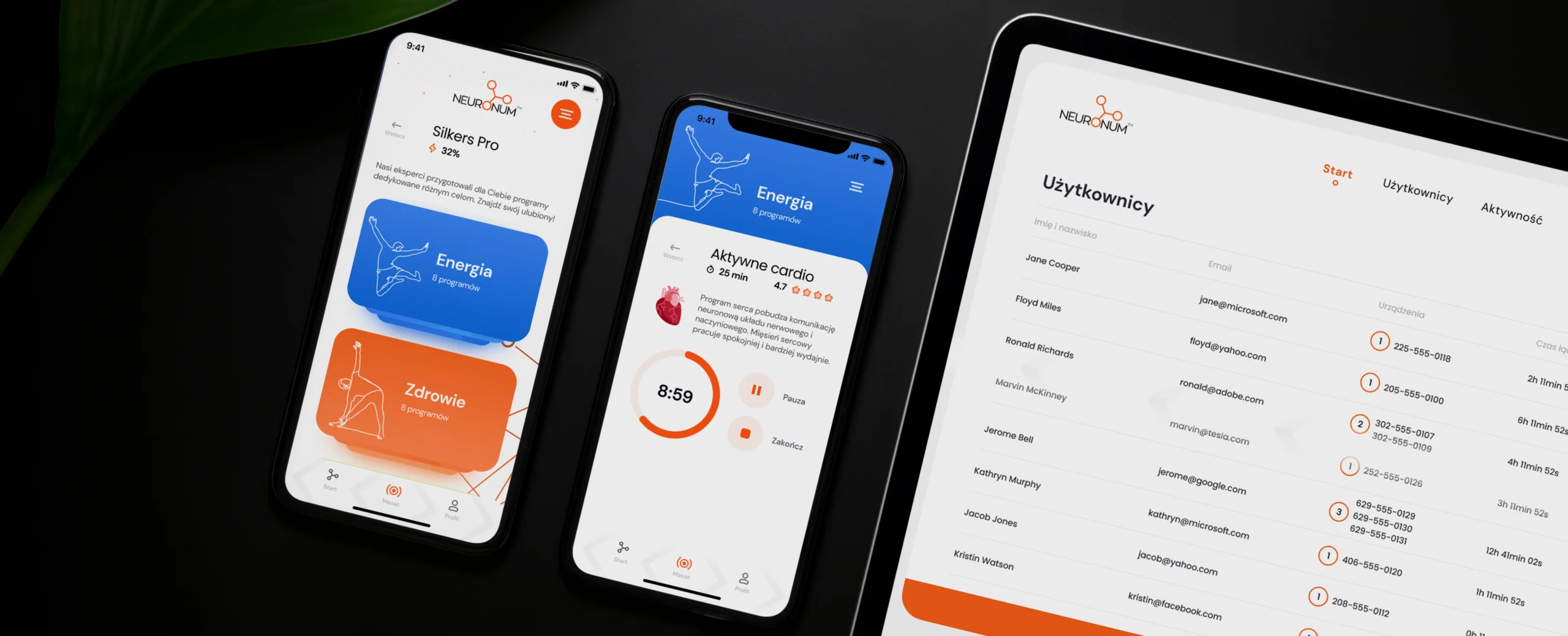 App paired with the device over Bluetooth — session screens and the user panel
